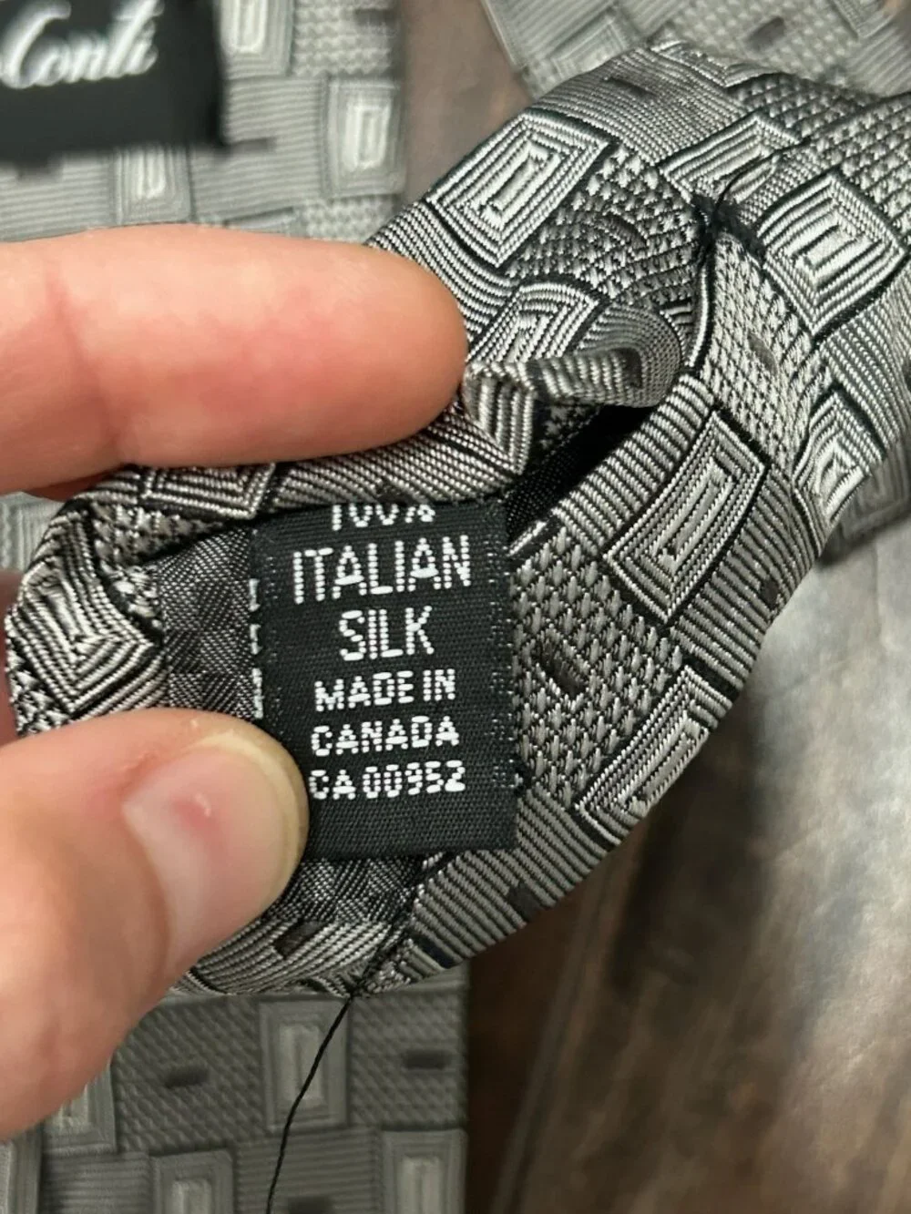 Stefano Conti Mens Black Silver Geometric 100% Italian Silk Tie Vintage Retro